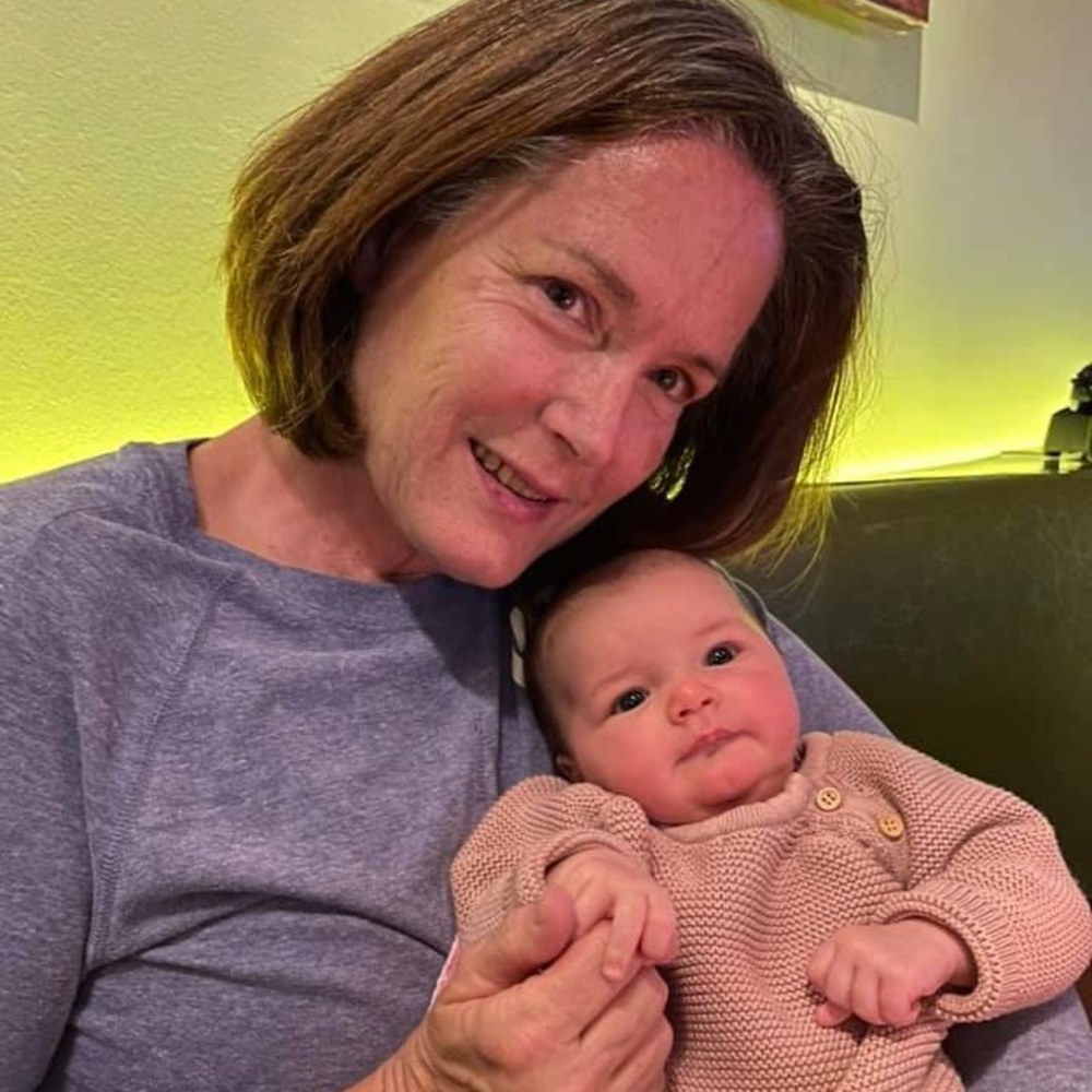 Meet your Posher, Dana